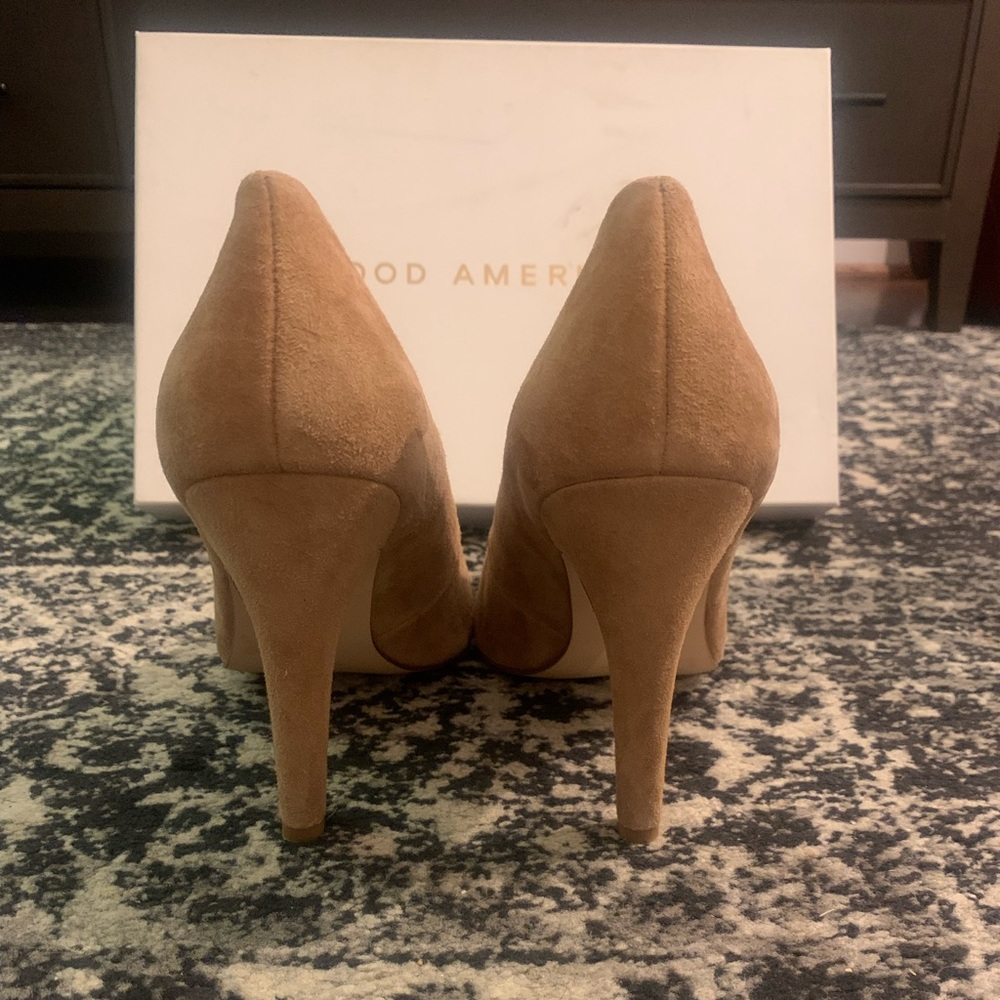 Good American Suede Pumps